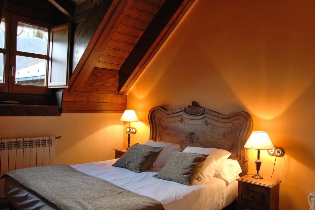Hotel Selba D'Ansils Бенаске Номер фото